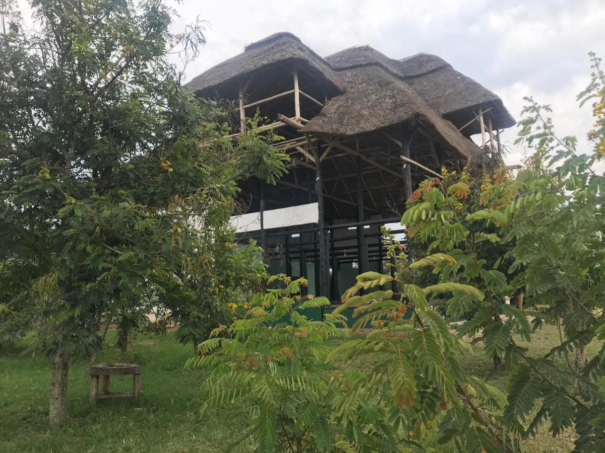Enshama Game Lodge And Campsite Katunguru Esterno foto