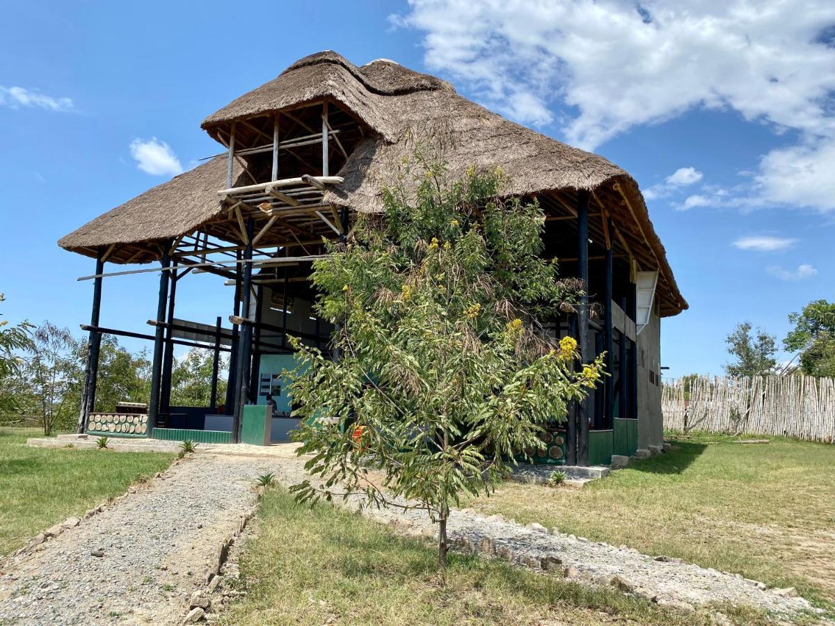 Enshama Game Lodge And Campsite Katunguru Esterno foto